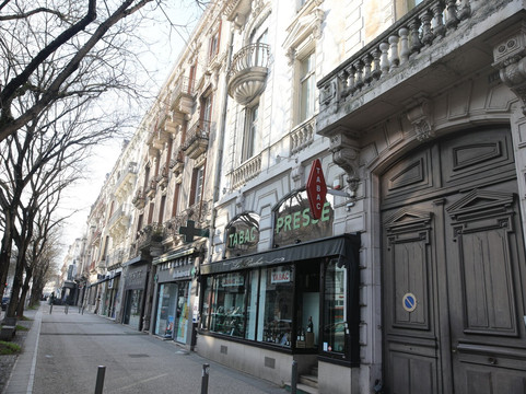 Boulevard de la République-索恩河畔沙隆必去景点