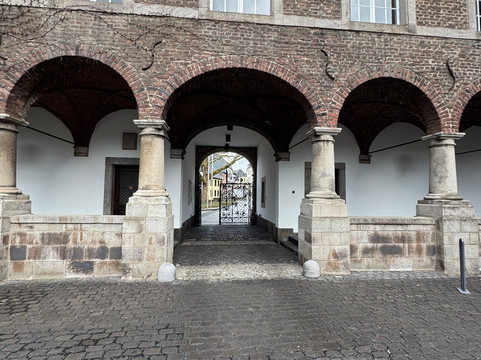 Rathaus Abtei Mönchengladbach-门兴格拉德巴赫必去景点