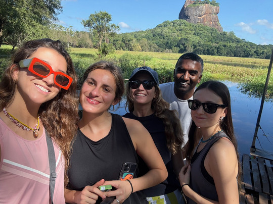 Rent A Tour Guide In Sri Lanka-卡图纳耶克必去景点