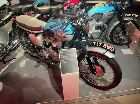 Triumph Factory Visitor Experience-欣克利必去景点