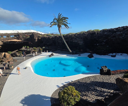 First Minute Travel-阿雷西费必去景点