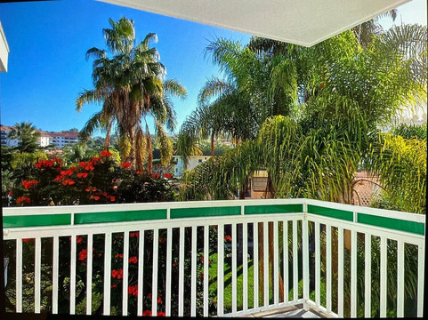 伊甸公园度假酒店主图