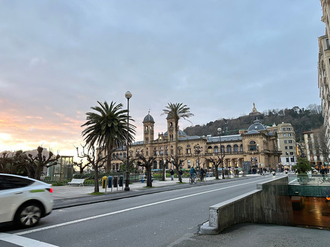 Alderdi Eder parkea-圣塞瓦斯蒂安必去景点