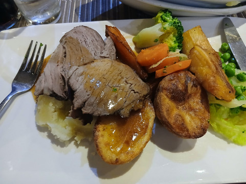 三江源酒店主图