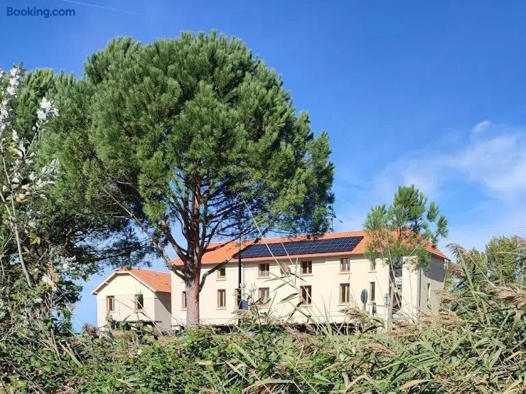 Les Logis du Port Suites & Spa - Port Canal Montauban