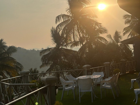 信天翁酒店，康提主图