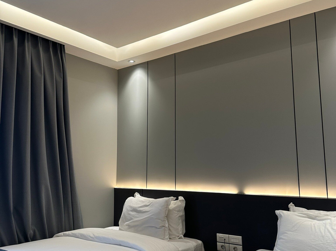 新好莱坞酒店主图