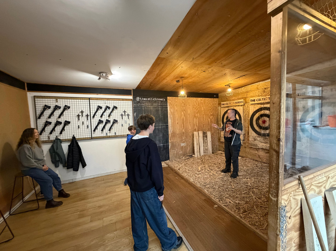 The Celtic Tossers - Axe Throwing-特鲁罗必去景点