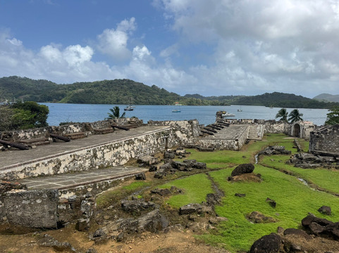 Golden Frog Scuba-Portobelo必去景点