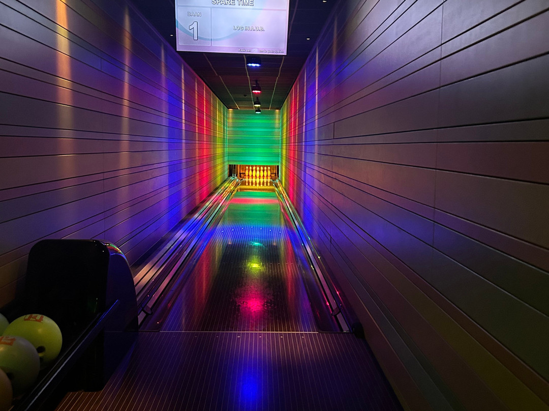 Spare Time Boutique Bowling & Entertainment-Gilze必去景点
