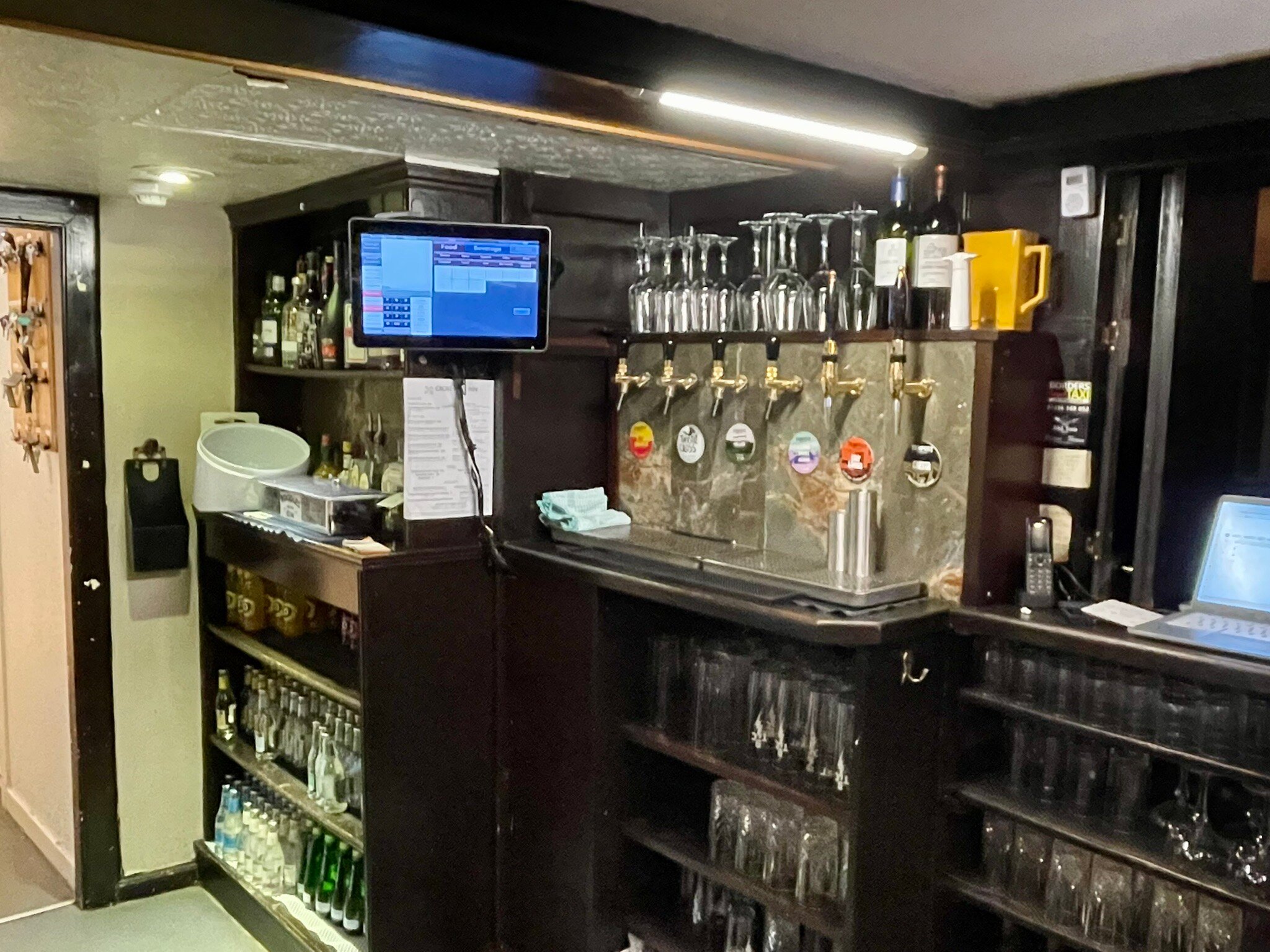 克罗斯基酒店-官方