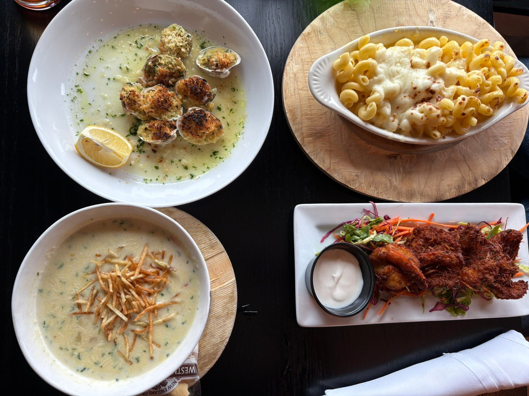 Salted. On the Harbor主图