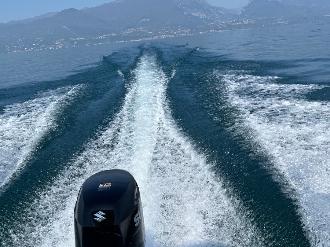 Summertime Boat Rent-拉齐塞必去景点