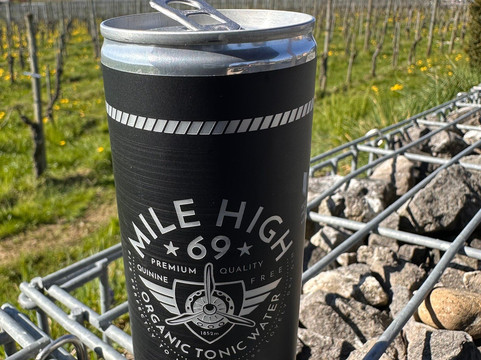 勃艮达霍夫酒店-限成人主图