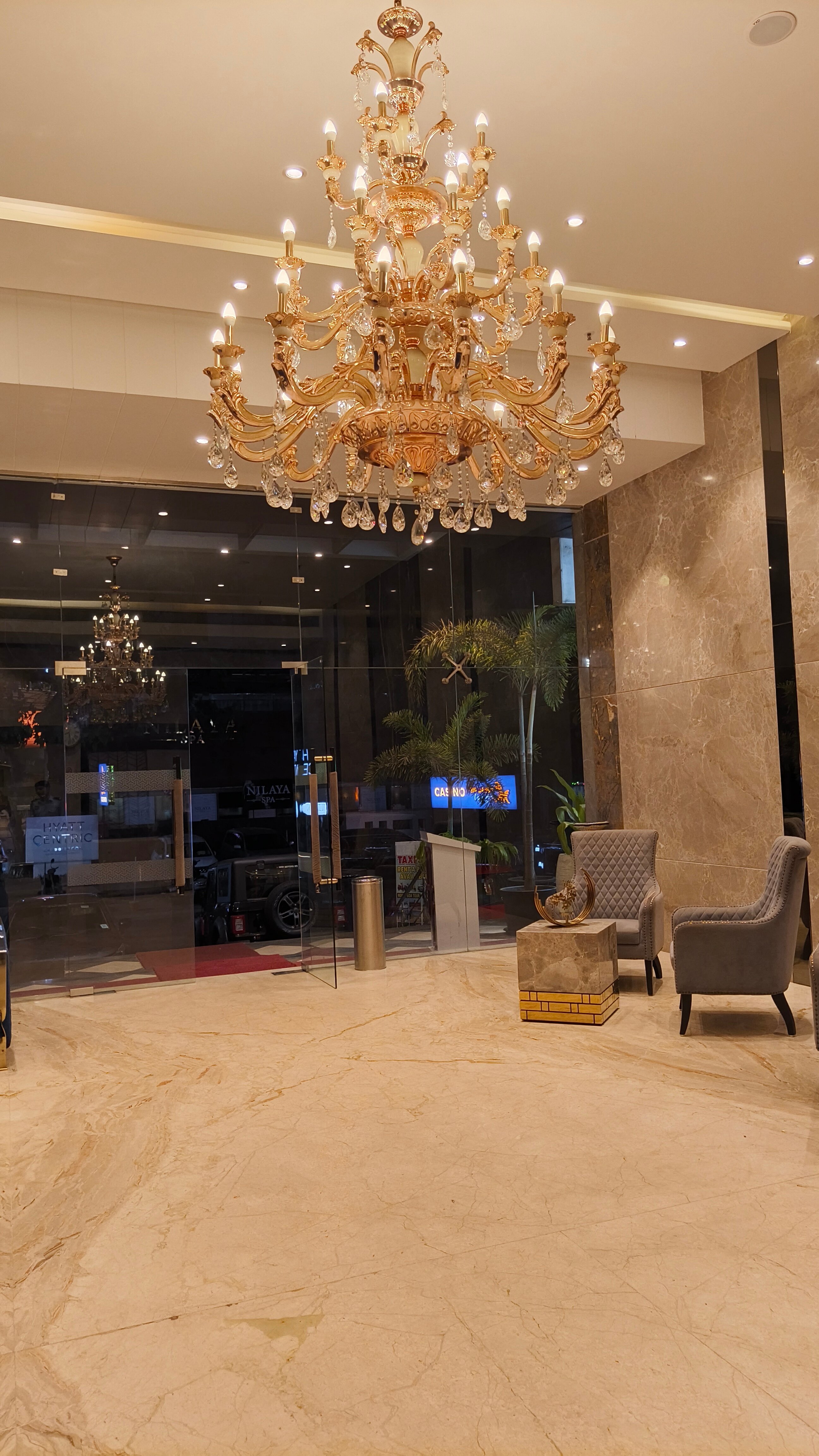 果阿坎多林雷根塔中央帝国酒店-旅行者