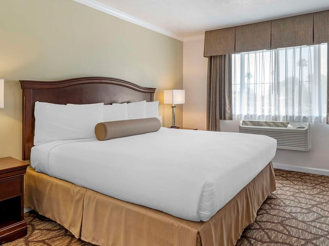 萨利纳斯酒店住宿-Best Western Salinas Monterey Hotel