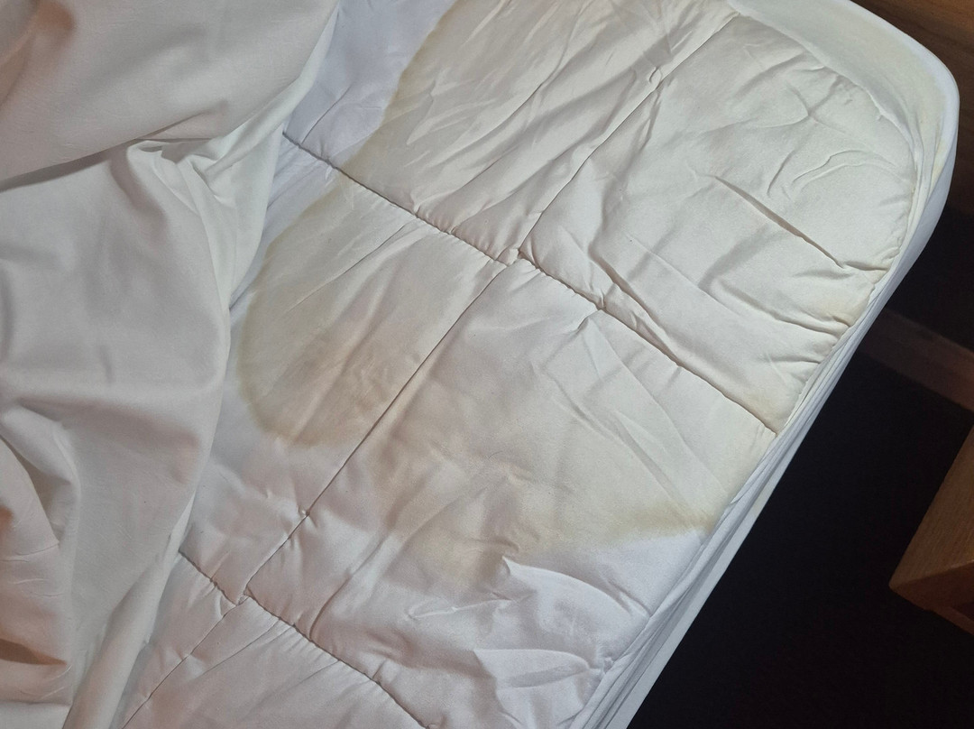 德比莱昂纳多酒店主图