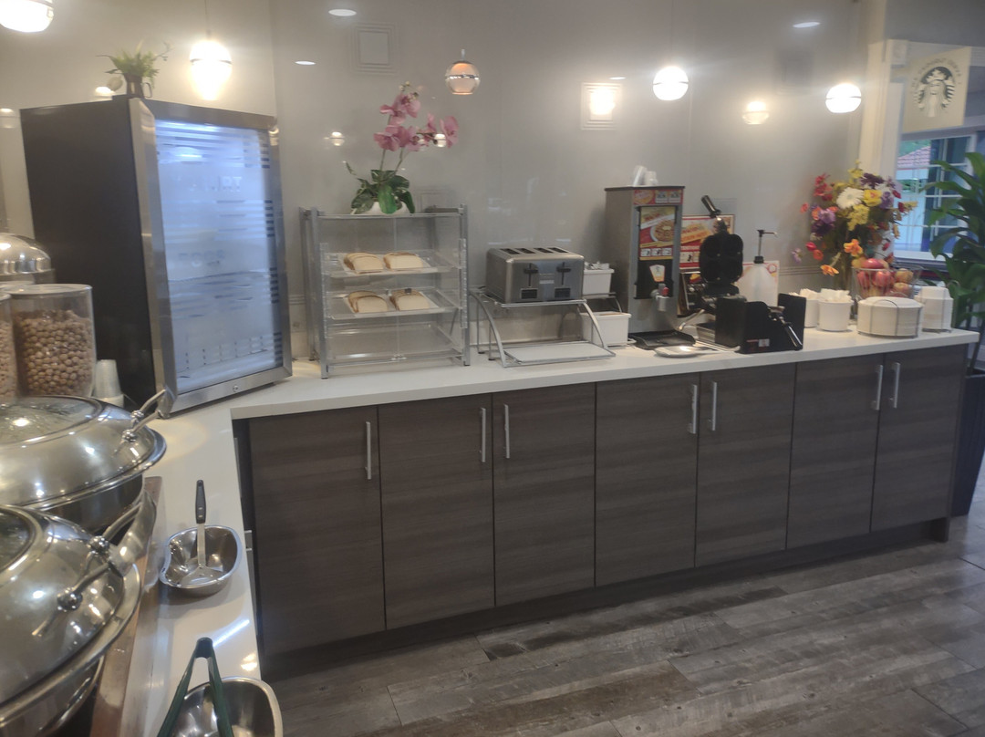 尤凯亚速 8 酒店(Super 8 By Wyndham Ukiah)主图