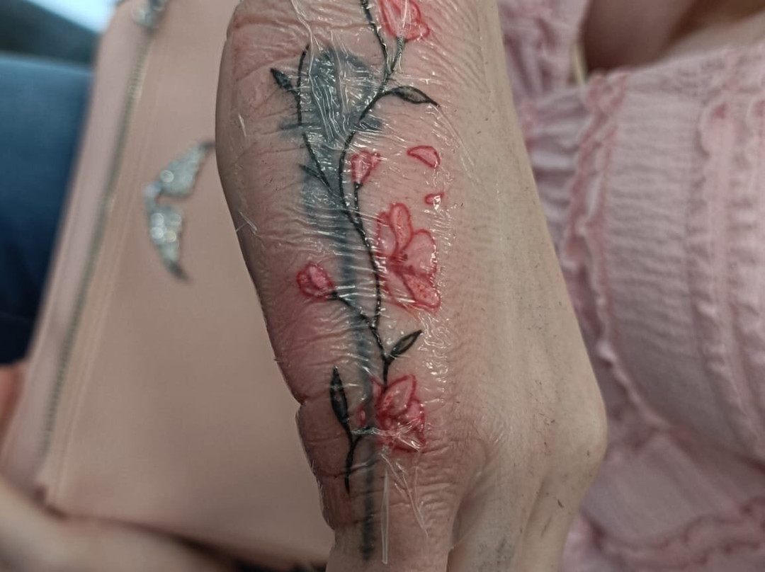 INKspiration Tattoo and Piercing Studio-托雷莫里诺斯必去景点