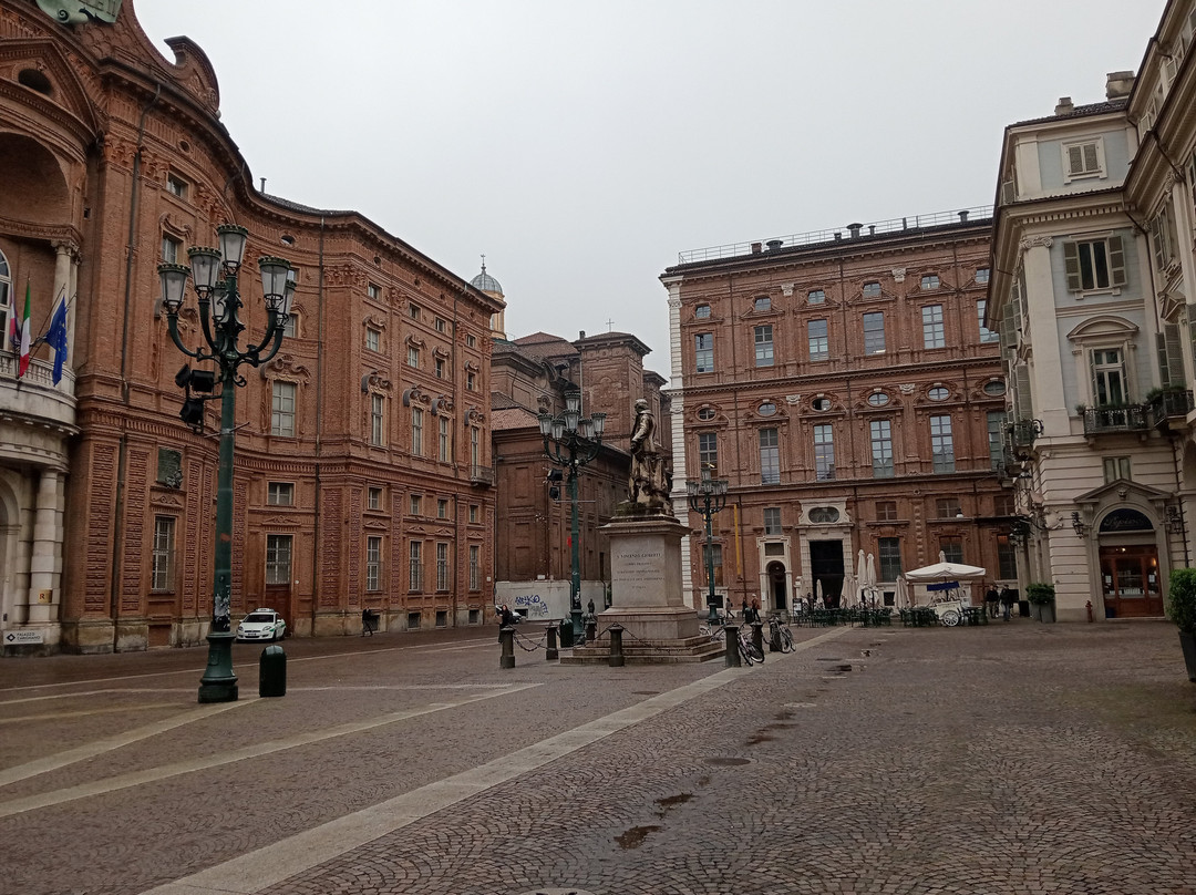 Piazza Carignano-都灵必去景点