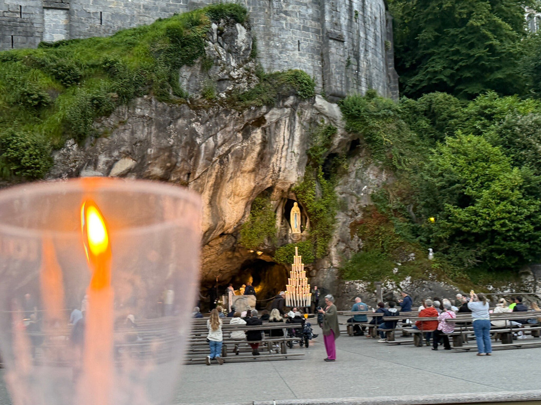 Grotte de Massabielle-卢尔德必去景点