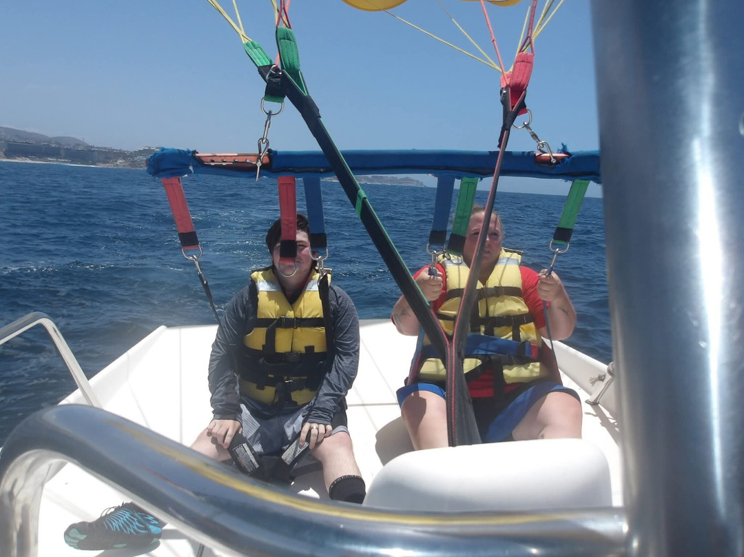 Happy Flights Cabo Parasailing-卡波圣卢卡斯必去景点