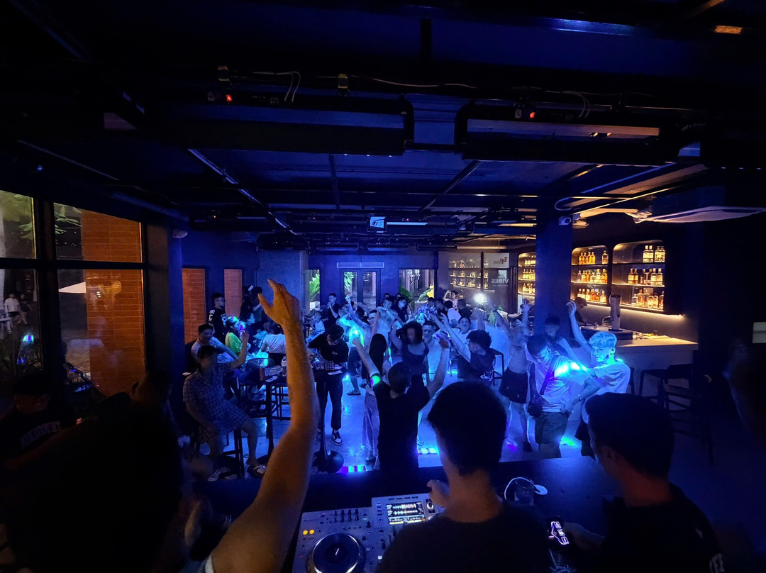 Quiri Beach Club & Restaurant