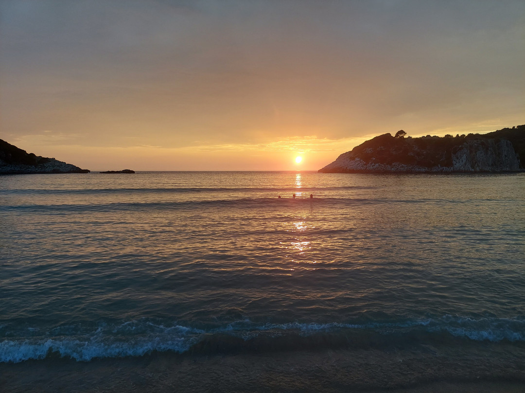 Voidokilia Beach-Petrochori必去景点