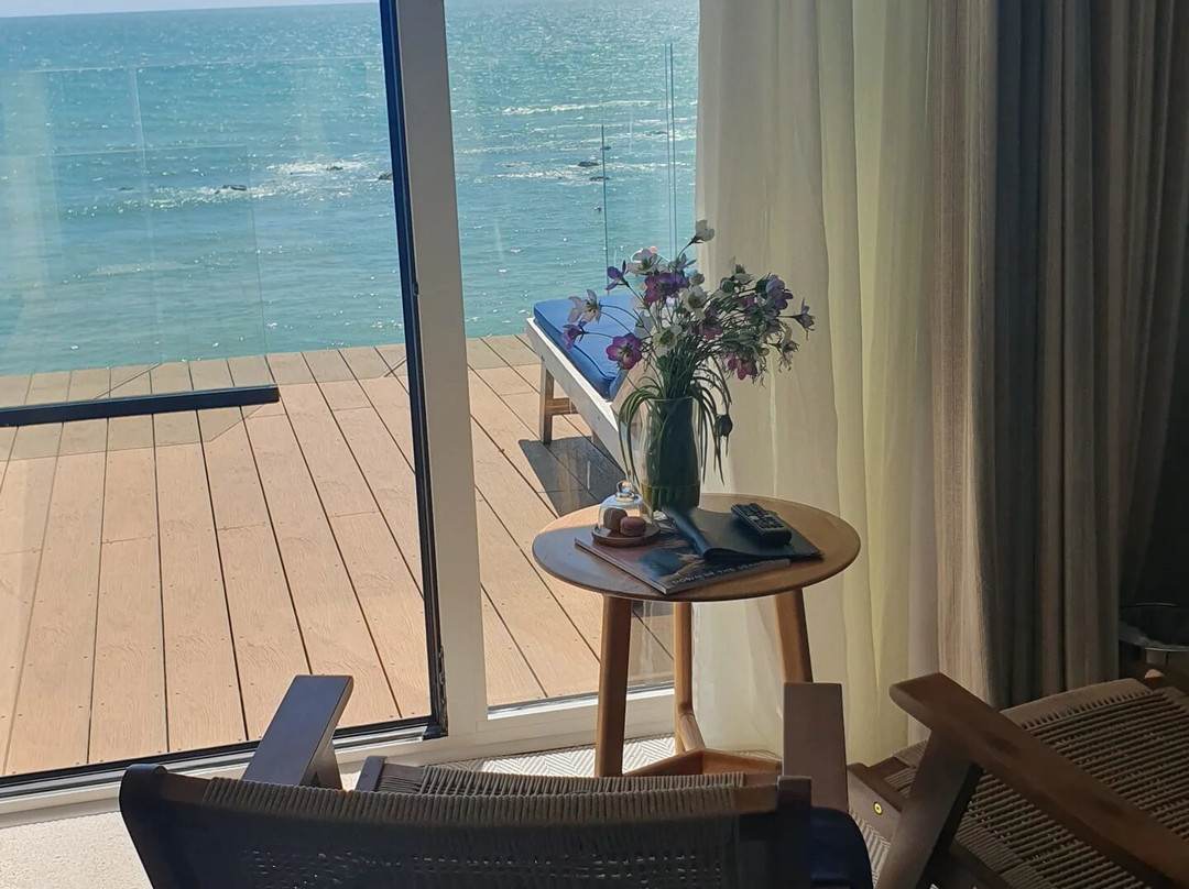 Albion Hotel - Freshwater Bay主图