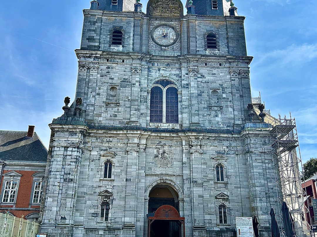Basilique Saint-Hubert-Saint-Hubert必去景点