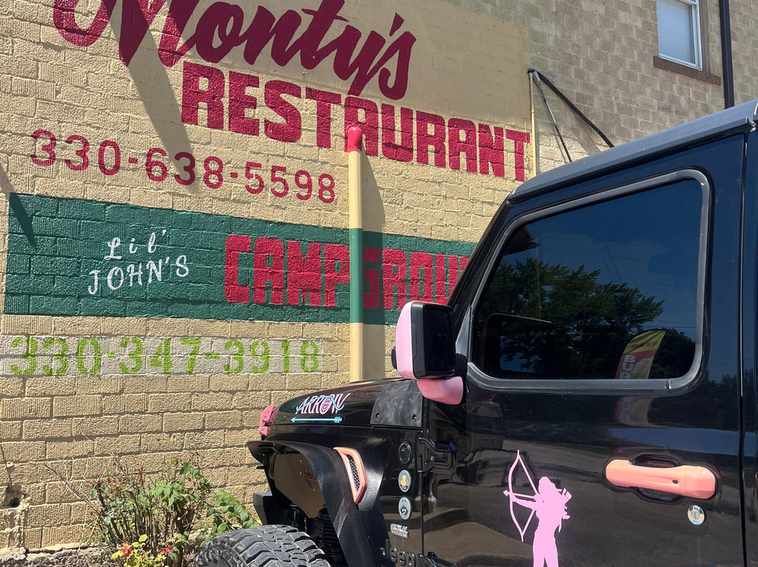 Orwell餐馆和美食-Monty's by the Lake