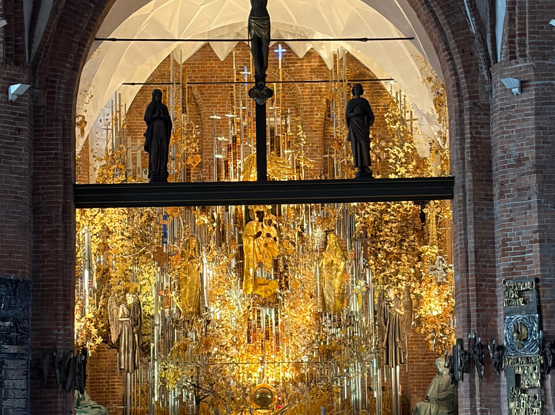 St. Bridget's Church (Kosciol sw. Brygidy)-格但斯克必去景点