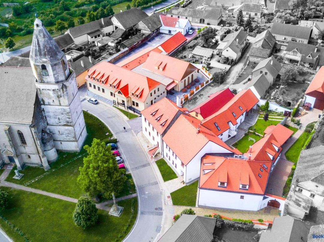 Penziony Hnanice