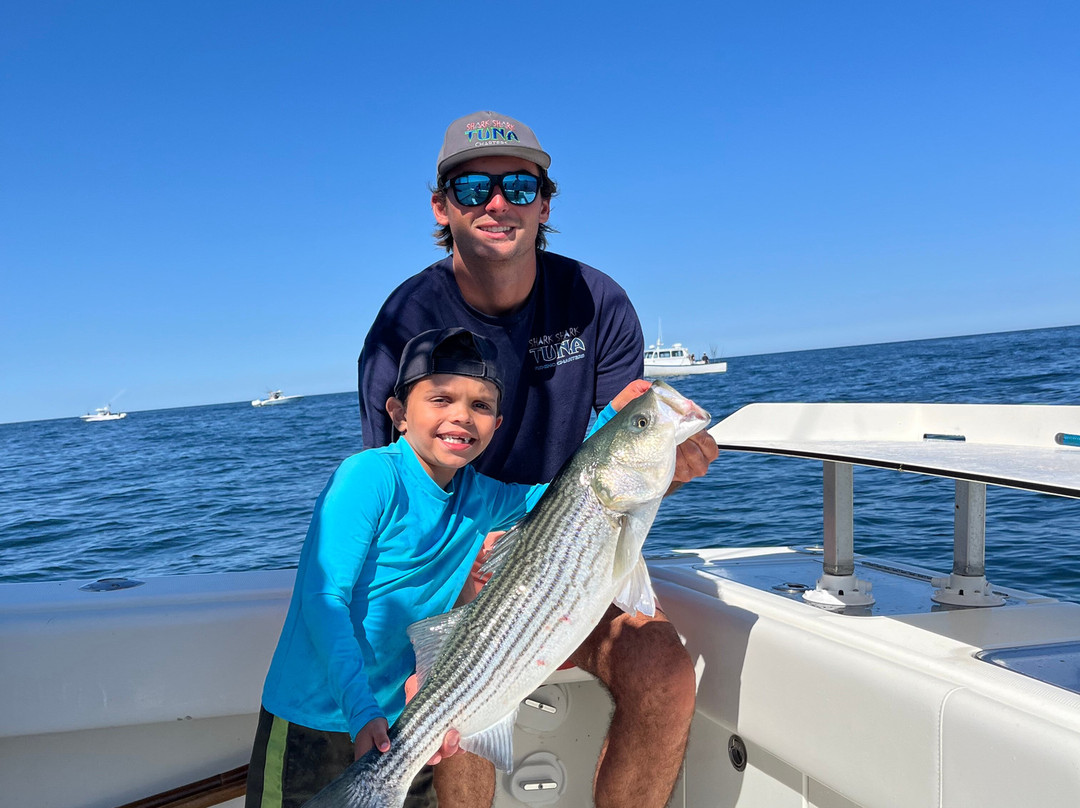 Shark Shark Tuna Fishing Charters-South Yarmouth必去景点
