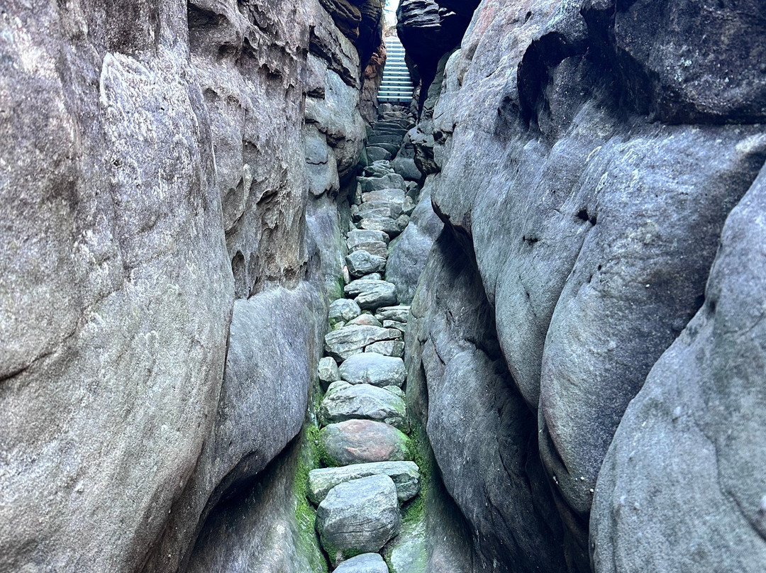 Wonderland Loop Hike-贺思盖必去景点