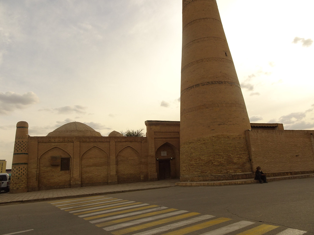 Bikajan Bika Madrasah-希瓦必去景点
