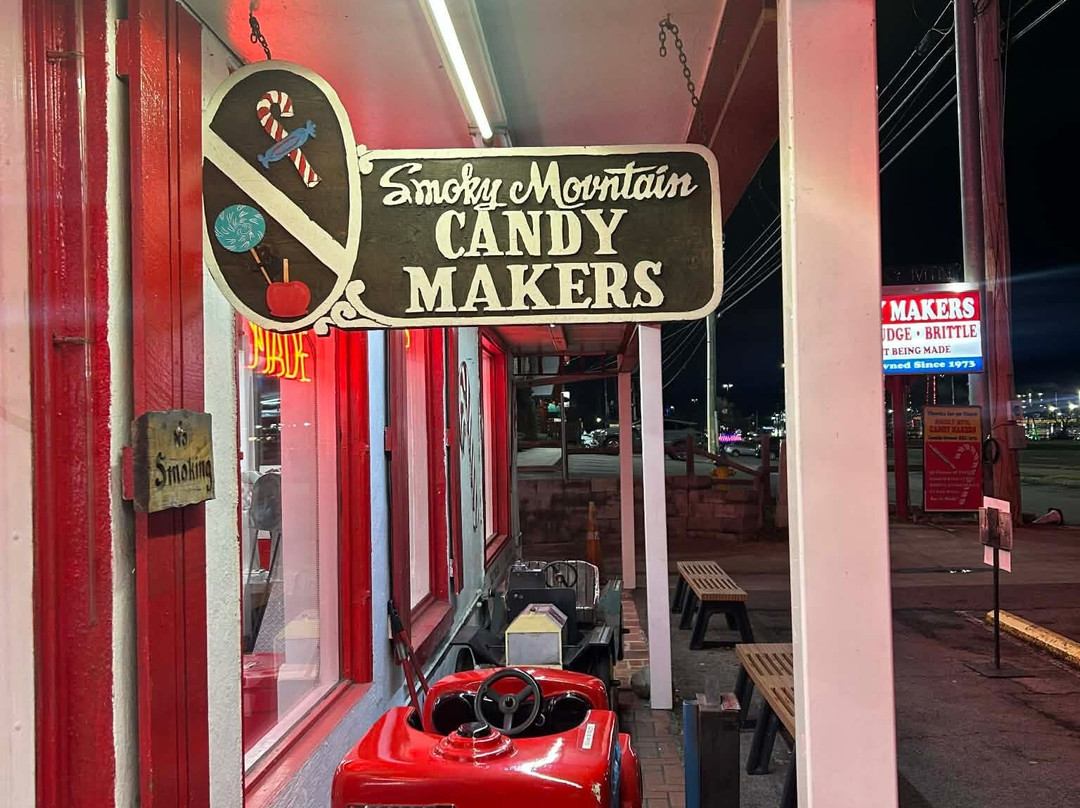 Smoky Mountain Candy Makers-皮金福奇必去景点