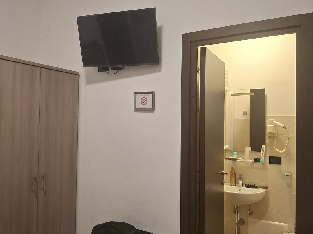 肖邦酒店主图