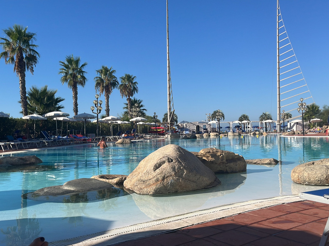 Phi Hotel Sighientu主图