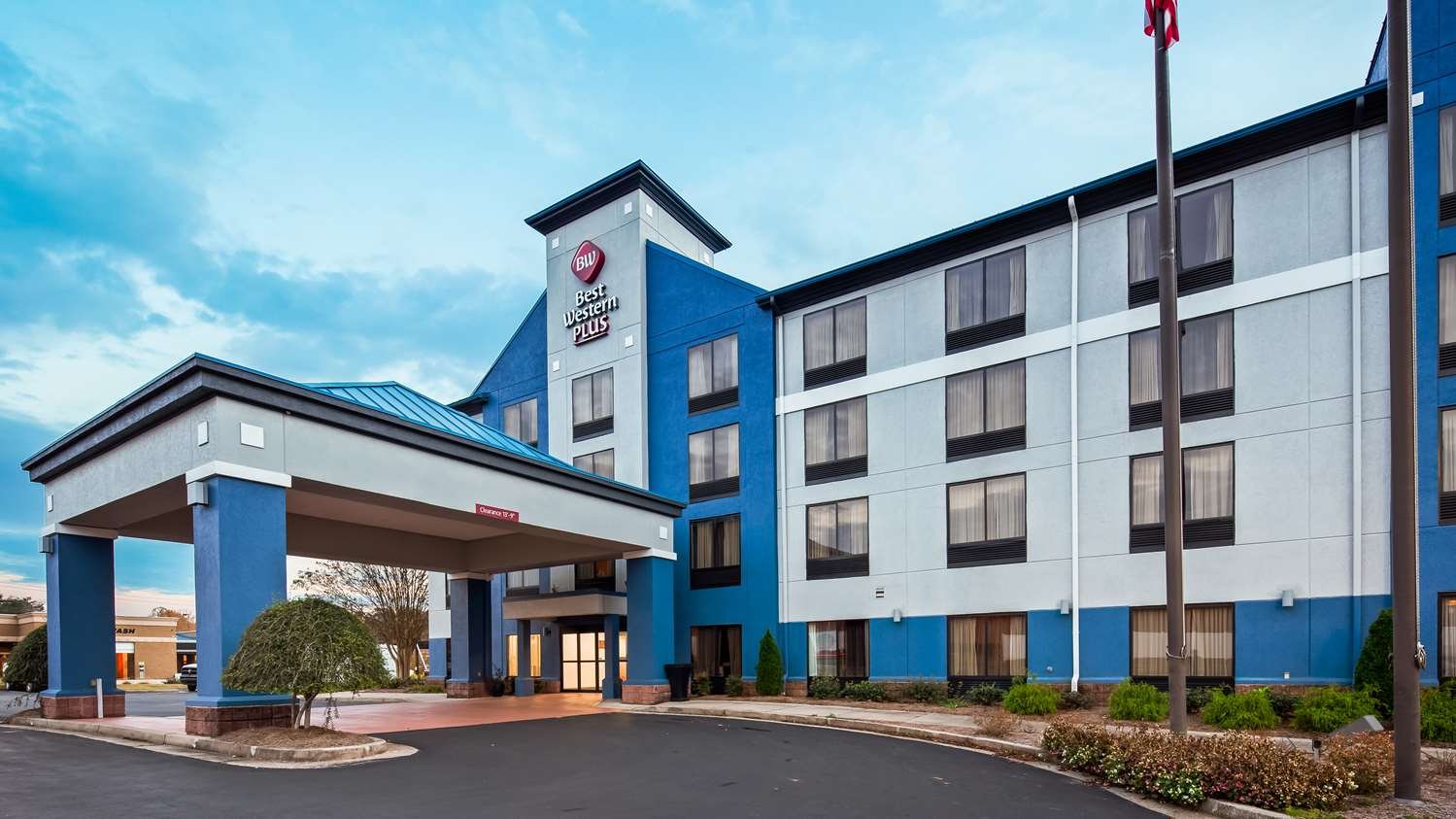 Comfort Inn & Suites-官方