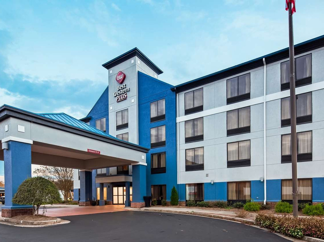 Comfort Inn & Suites主图