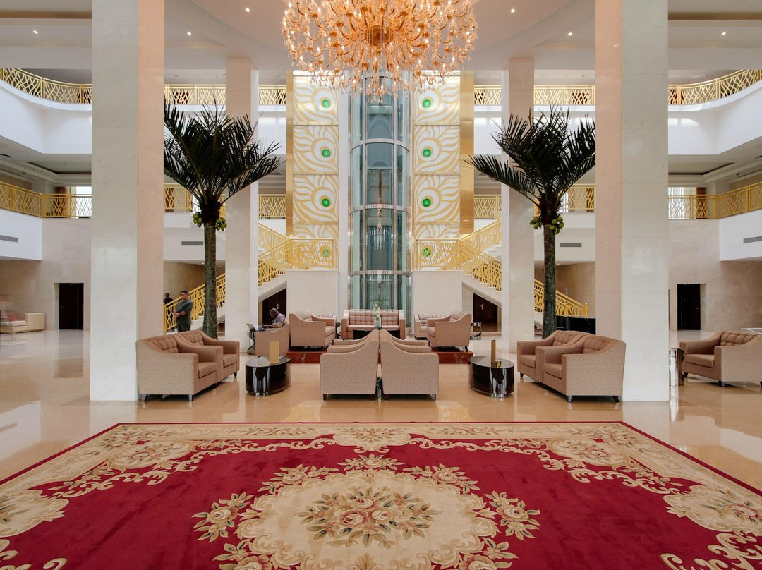 Pefaco Hotel Alima Palace