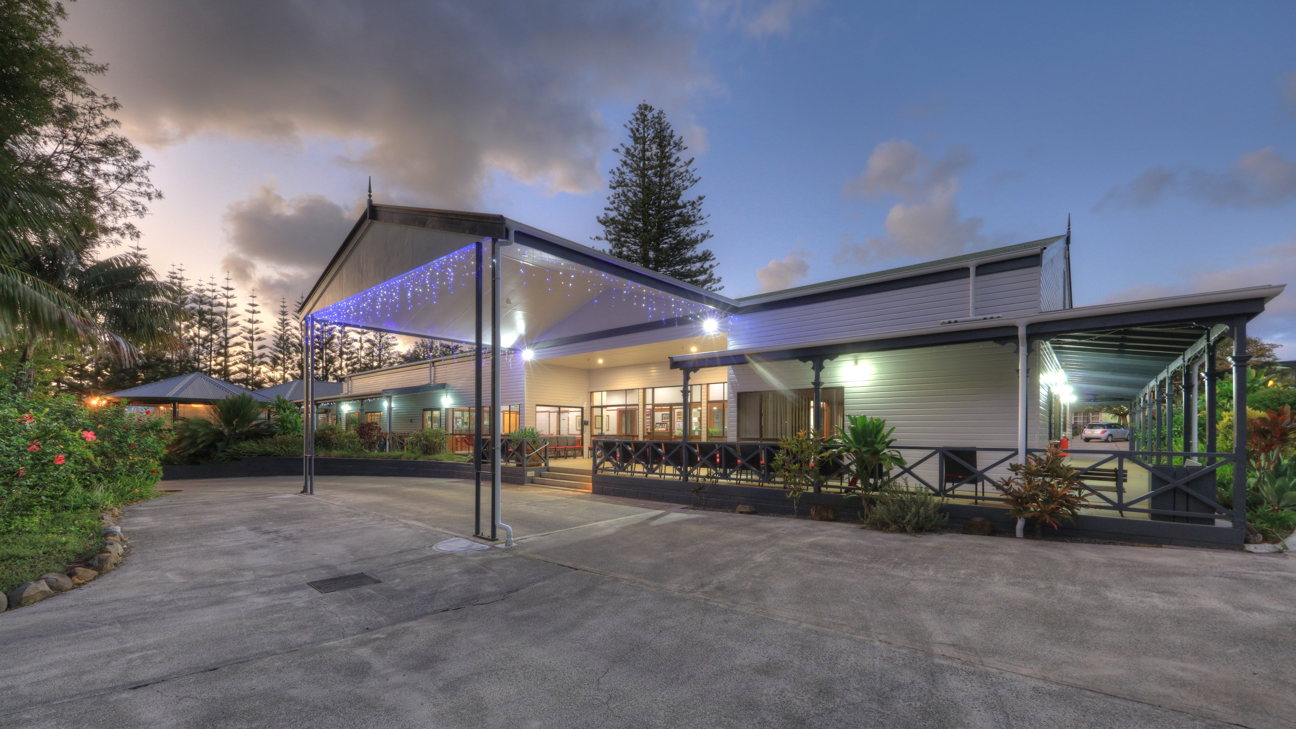 Paradise Hotel And Resort-官方