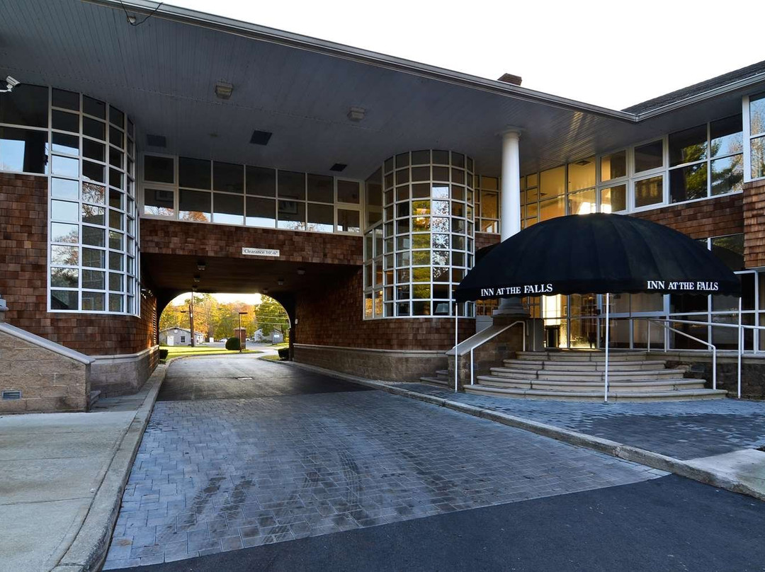 Best Western Plus The Inn & Suites At The Falls主图