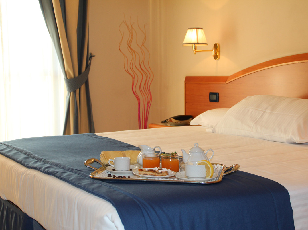 Arzano酒店住宿-Europa Hotel