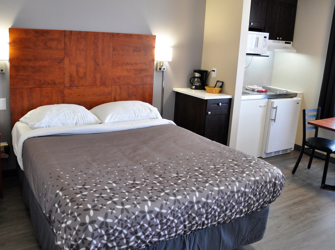 Moonlight Inn and Suites Sudbury主图