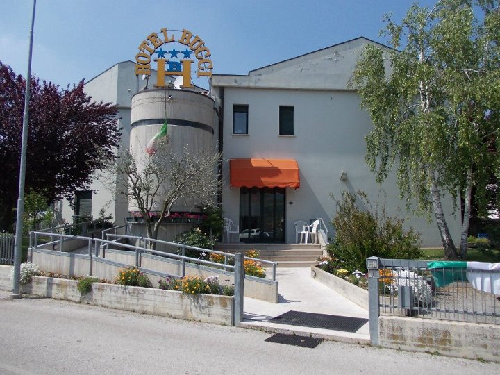 Hotel Bucci-官方