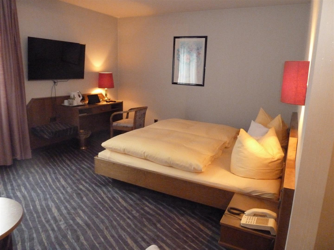 Kierspe酒店住宿-Montana Hotel Gummersbach-Nord