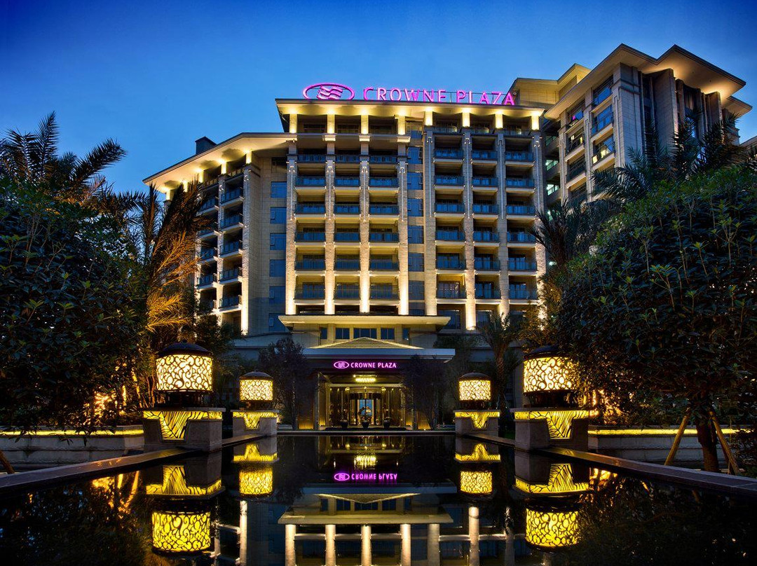 重庆保利花园皇冠假日酒店主图