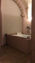 Le Suite Apartments主图
